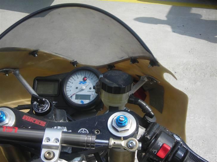 Yamaha YZF R1 (SOLGT) billede 6