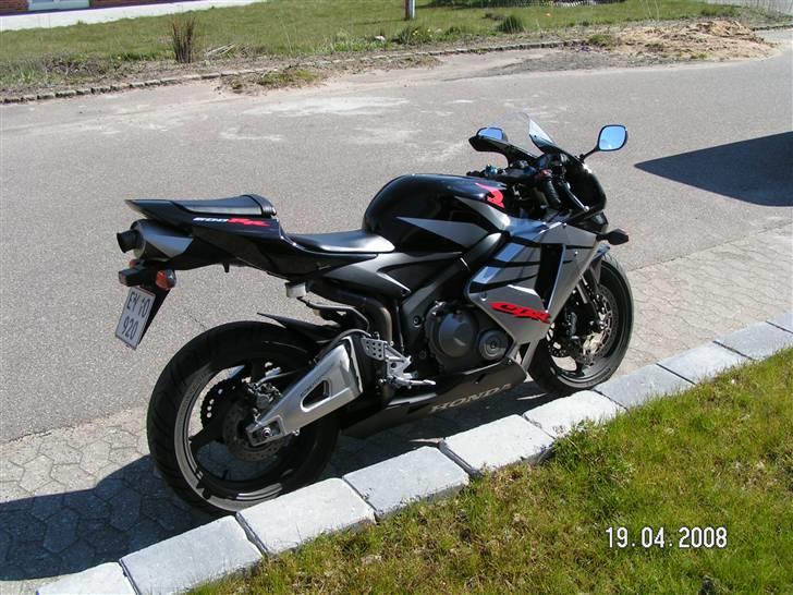 Honda CBR600RR *Solgt* billede 9