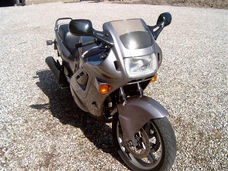 Honda CBR 600F billede 2