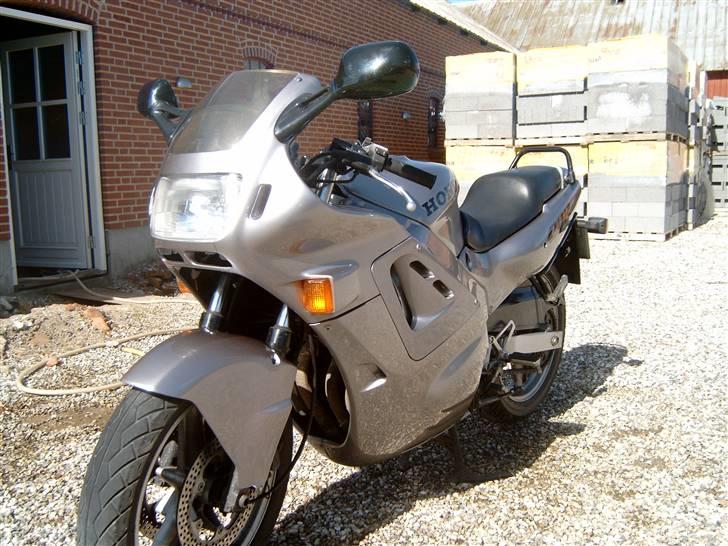 Honda CBR 600F billede 3