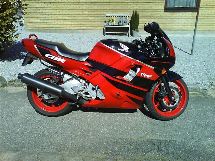 Honda CBR  600 F2 SOLGT [Tidl. motorcykel] - TAGE DER HEJMME ! billede 1