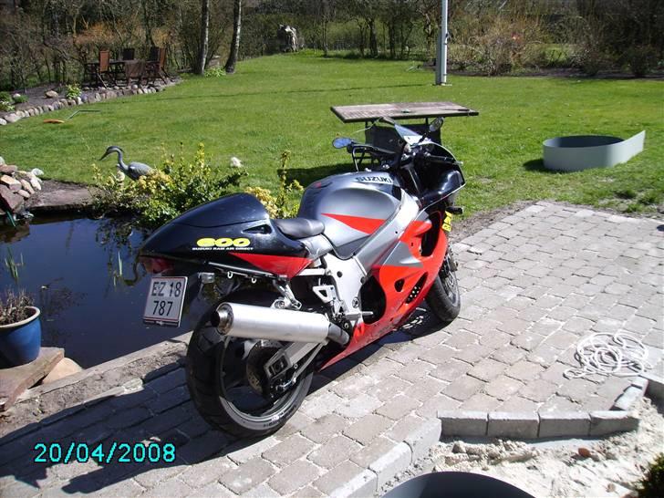 Suzuki GSXR 600 billede 2