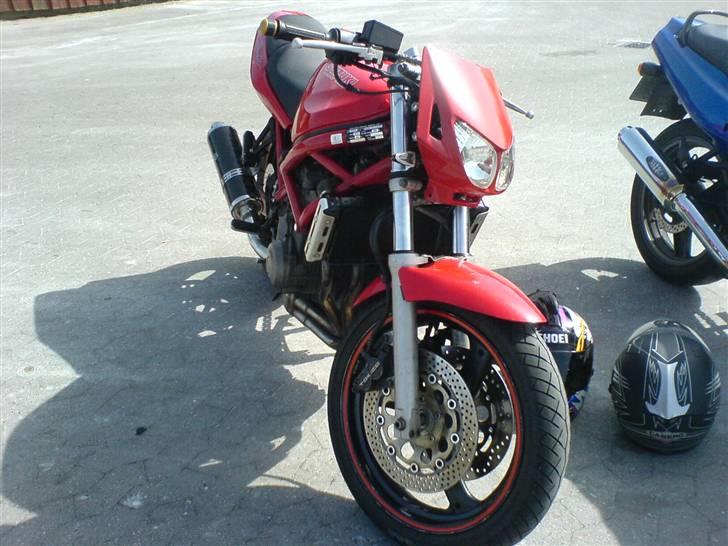 Suzuki GSF 400 Bandit (Solgt) - Sæby havn billede 5