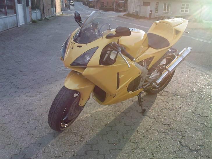 Honda VFR 400r (solgt) billede 2