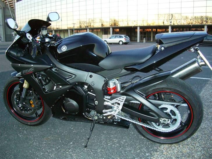 Yamaha R6 billede 14