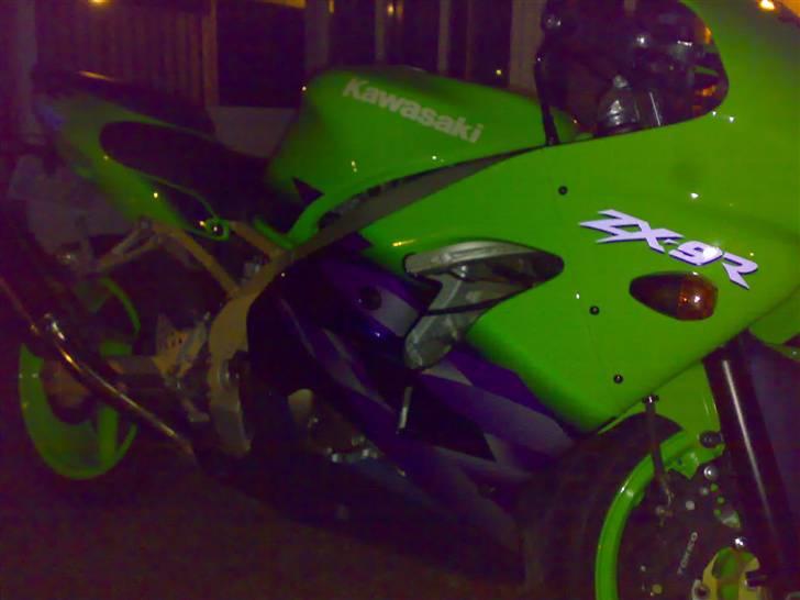 Kawasaki zx9r billede 2