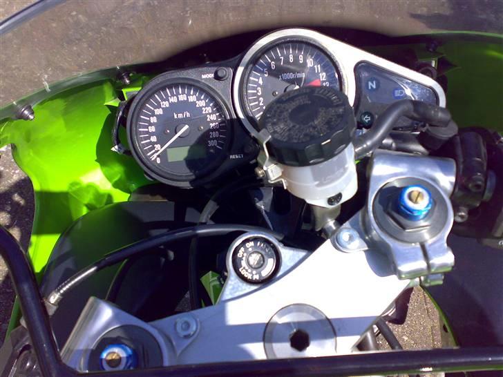 Kawasaki zx9r billede 6