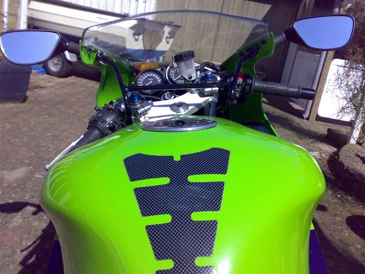 Kawasaki zx9r billede 16