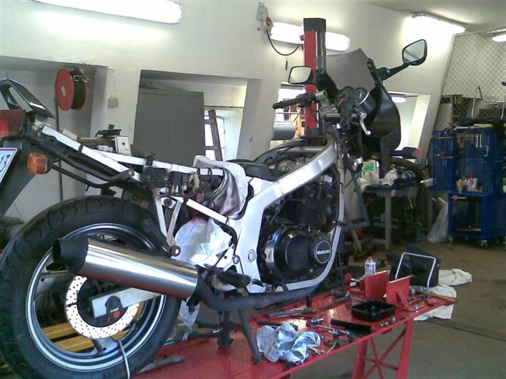 Suzuki GS500E ** SOLGT ** - En tur gennem "vridemaskinen" billede 9