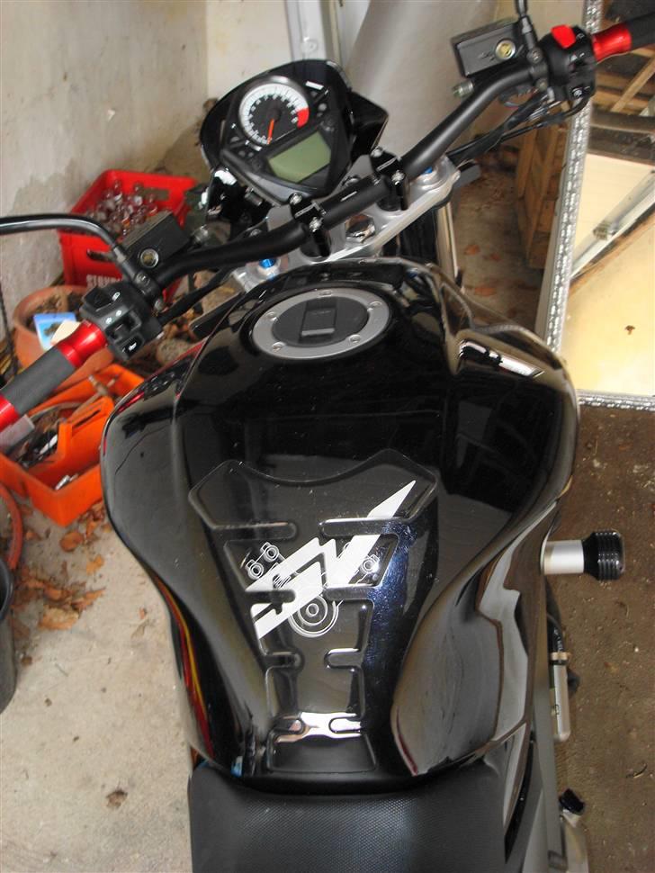 Suzuki sv1000 - WRP conical fat bar + risers billede 4