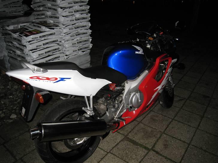 Honda CBR 600 F4  billede 5