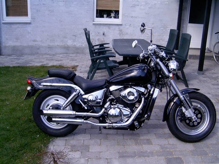 Suzuki vz800 billede 1