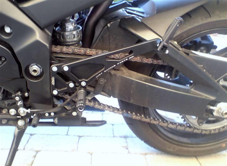 Suzuki GSR 600 K8 *Totalskadet*  billede 2