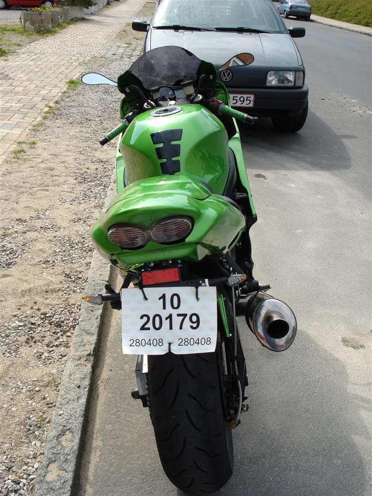 Kawasaki ZXR 950 ( SOLGT ) billede 3