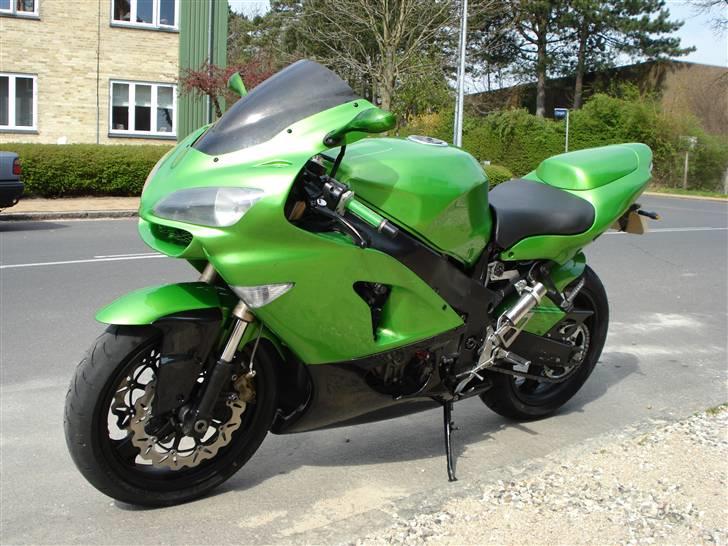 Kawasaki ZXR 950 ( SOLGT ) billede 5