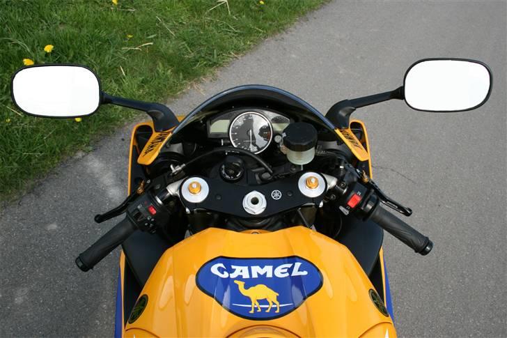Yamaha R1 Camel replica billede 7
