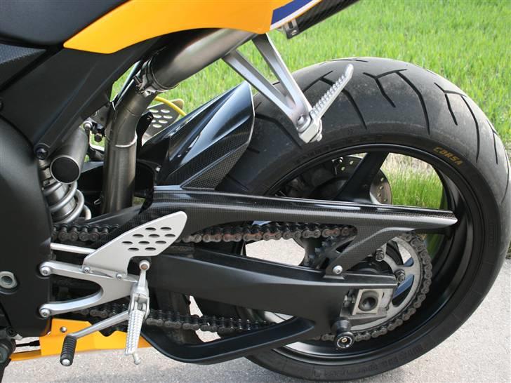 Yamaha R1 Camel replica - Carbon Hugger billede 10