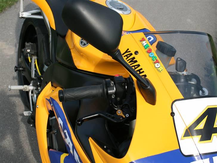 Yamaha R1 Camel replica - Pazzo short levers billede 12