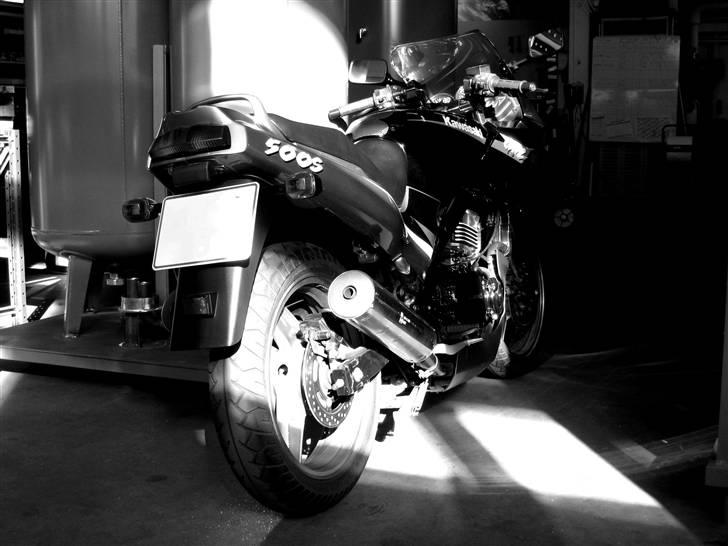 Kawasaki GPZ 500 S billede 7