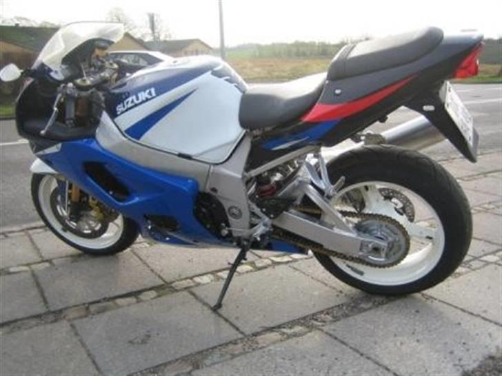 Suzuki GSX-R 1000 K1 - Gixxer 1000 K1  billede 4