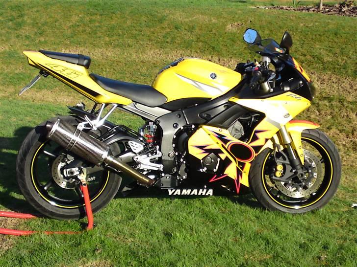 Yamaha YZF R6 Rossi Edition billede 3