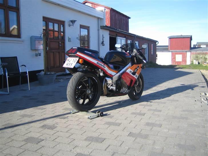 Honda VFR 400R NC 30 billede 3