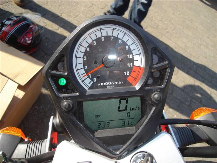 Suzuki SV 1000 N K7 **SOLGT** billede 5