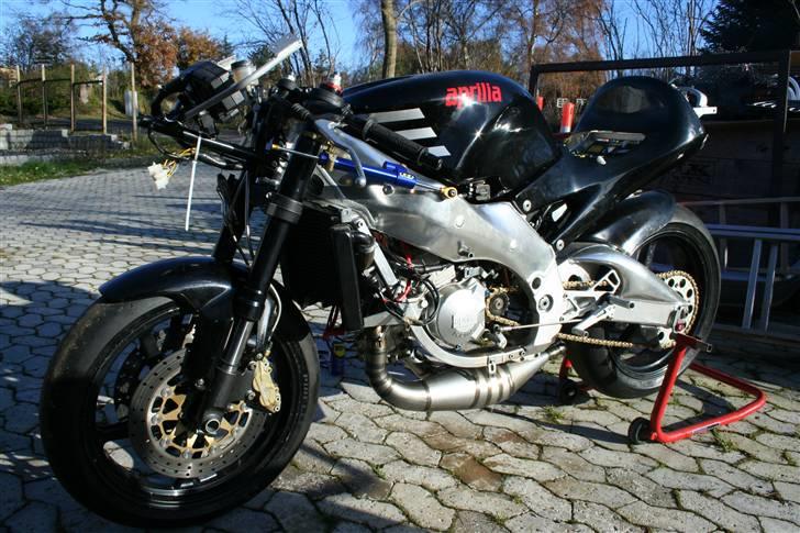 Aprilia RS 250 billede 2