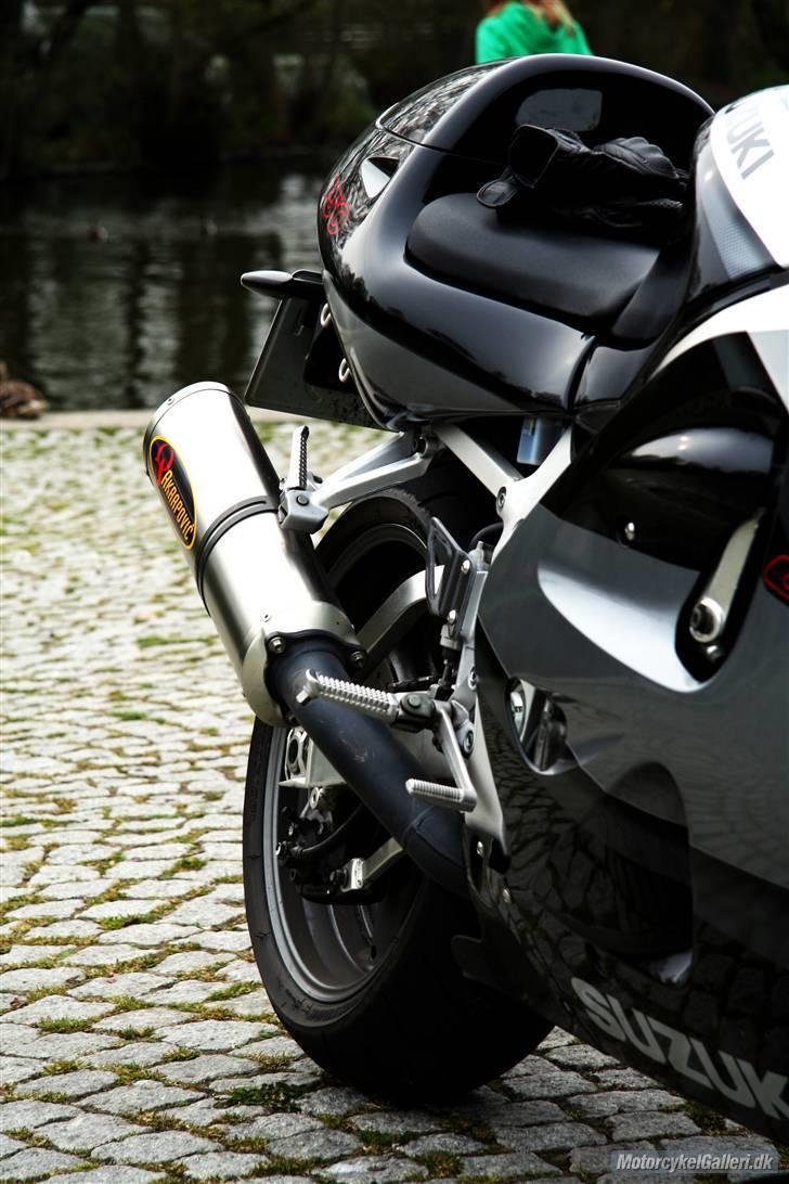 Suzuki GSX-R 750 - *SOLGT* billede 13