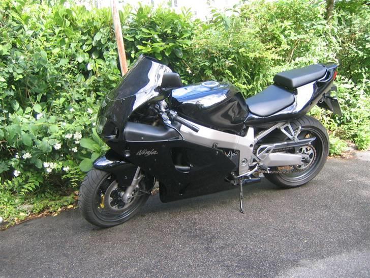 Kawasaki ZX-7R Ninja billede 2