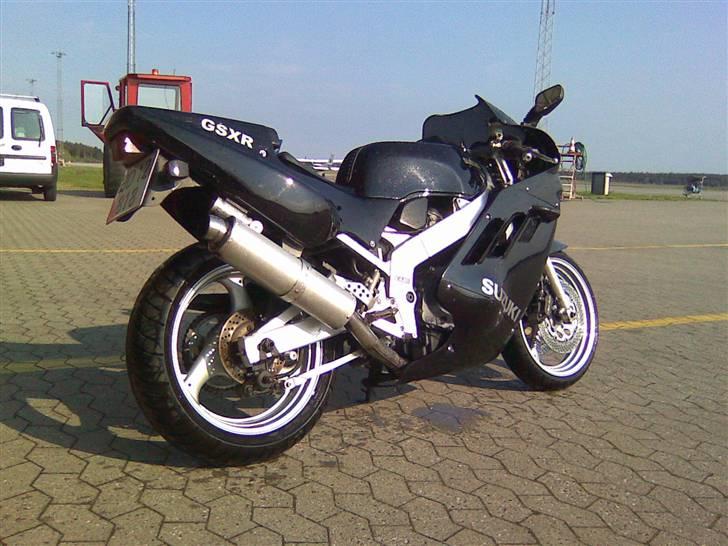 Suzuki GSX-R 400R  #DØD# billede 4