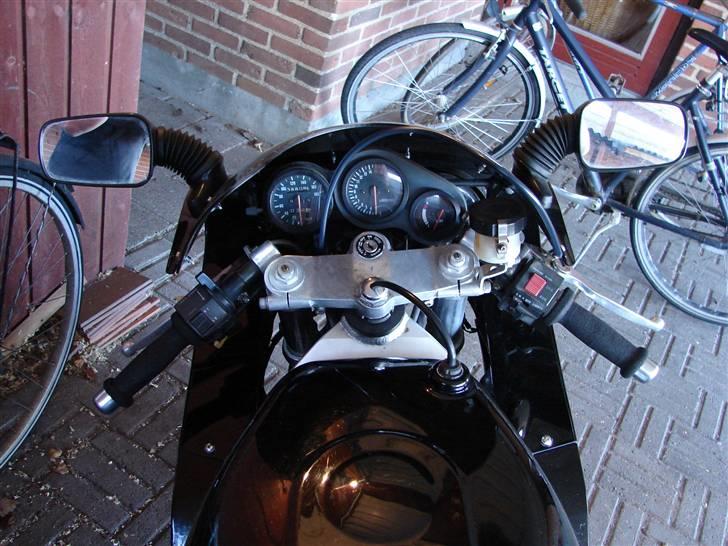 Suzuki GSX-R 400R  #DØD# billede 7