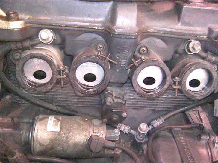 Suzuki GSX-R 400R  #DØD# - Ja det er et frygteligt syn :´(    snøft billede 11