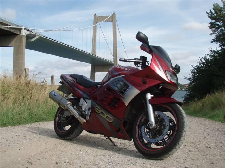 Suzuki RF 900R Solgt - Lillebæltsbroen 2009 billede 12