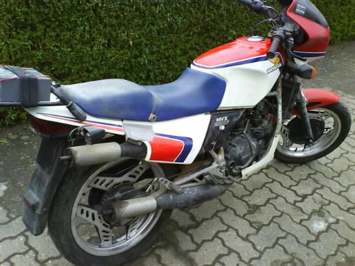Honda MVX 250 F billede 3
