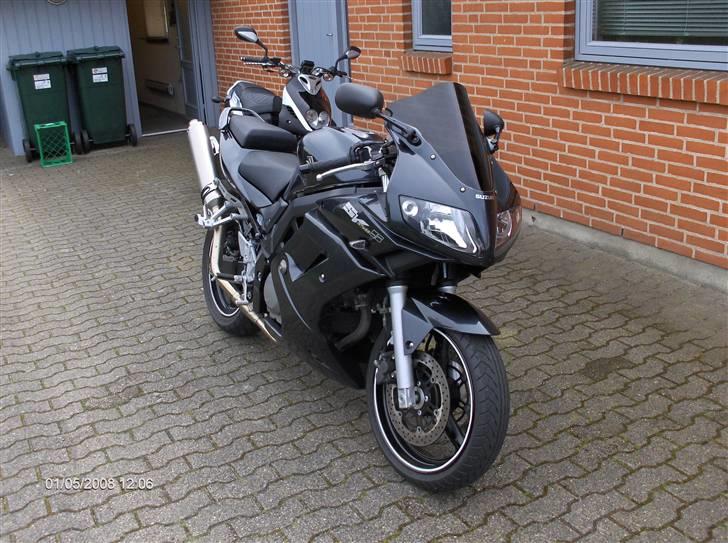 Suzuki SV 650 S *SOLGT* billede 10