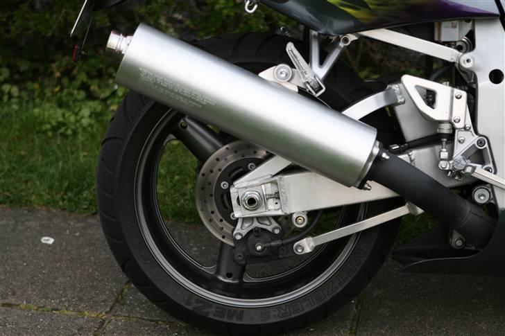 Suzuki GSXR 750 billede 8