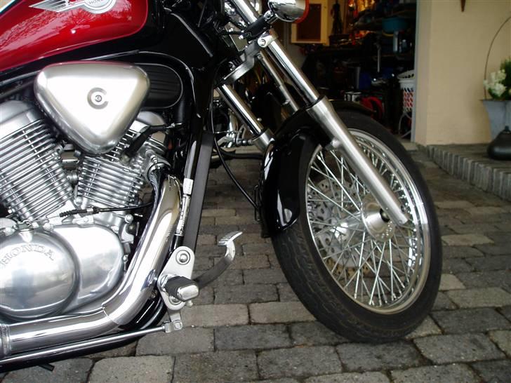 Honda Shadow VT 600 Custom billede 2
