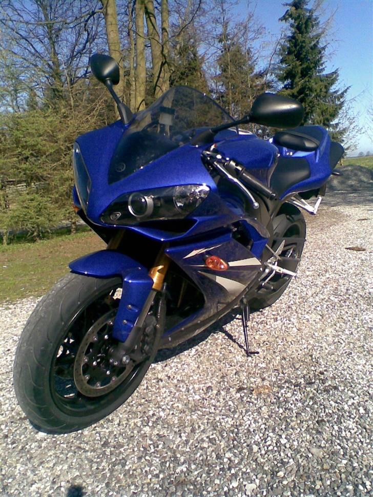 Yamaha R1  billede 3