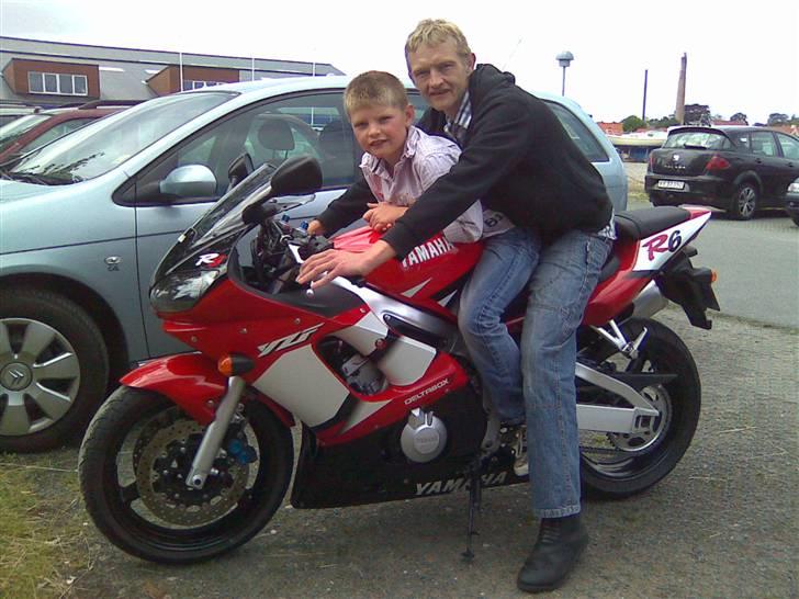 Yamaha Yamaha R6 billede 1