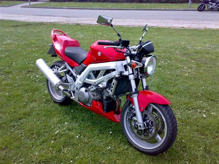 Suzuki SV 1000 N K7 **SOLGT** billede 8