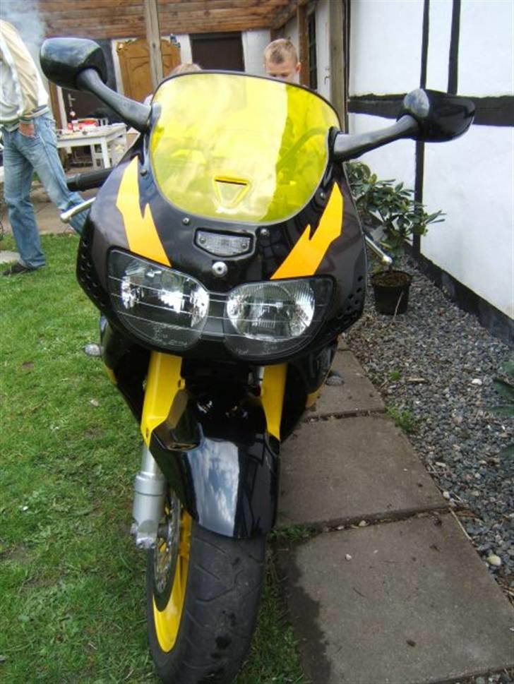Honda CBR900rr billede 3