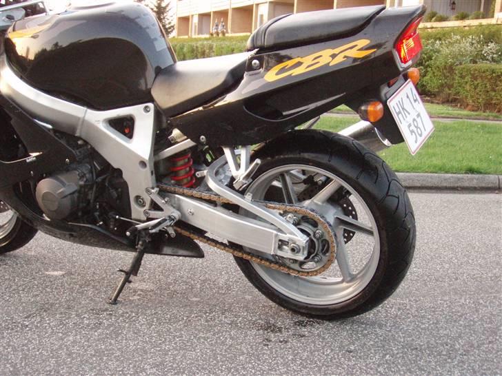 Honda CBR900RR fireblade billede 10