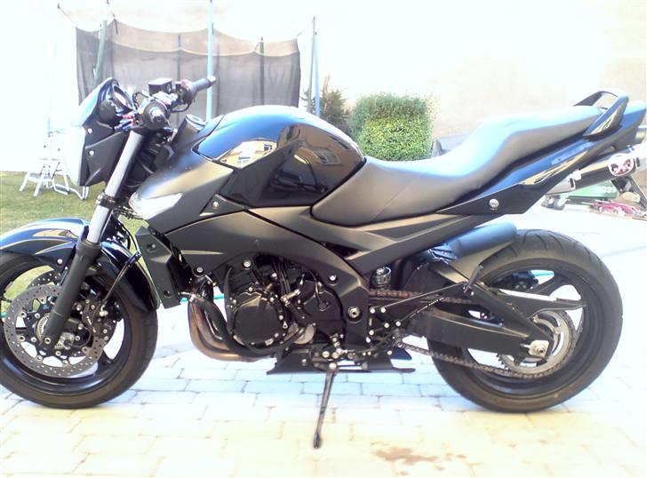 Suzuki GSR 600 K8 *Totalskadet*  billede 5