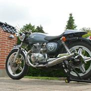 Honda CB400T (Cafe Racer)