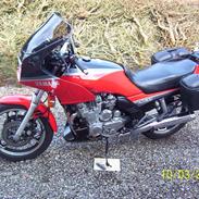 Yamaha XJ 900