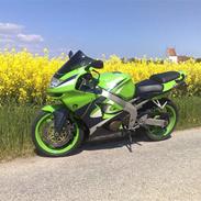 Kawasaki zx6r NINJA