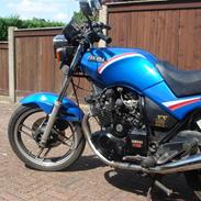 Yamaha xs 400 seca