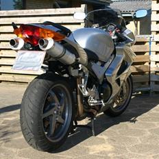 Honda vfr 800
