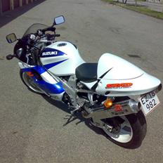 Suzuki tl 1000r solgt